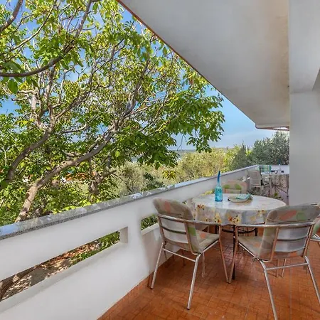 Apartment Seaview Punat
